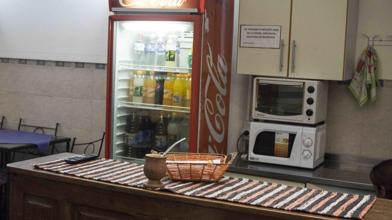 Los Amigos De La Linda 萨尔塔 外观 照片